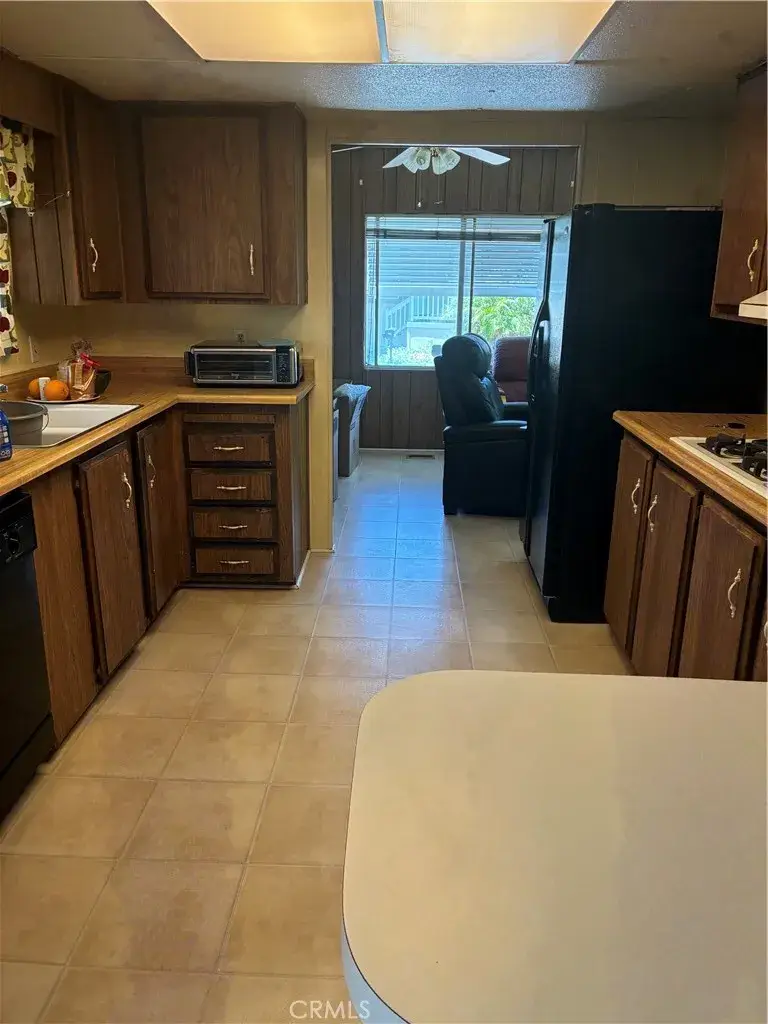 27361 Sierra #208, Canyon Country, CA 91351 - #3