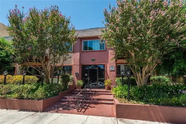 5349 Newcastle #20, Encino, CA 91316