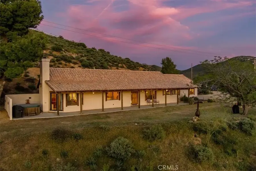9060 Yucca Hills Road, Agua Dulce, CA 91390 - #2