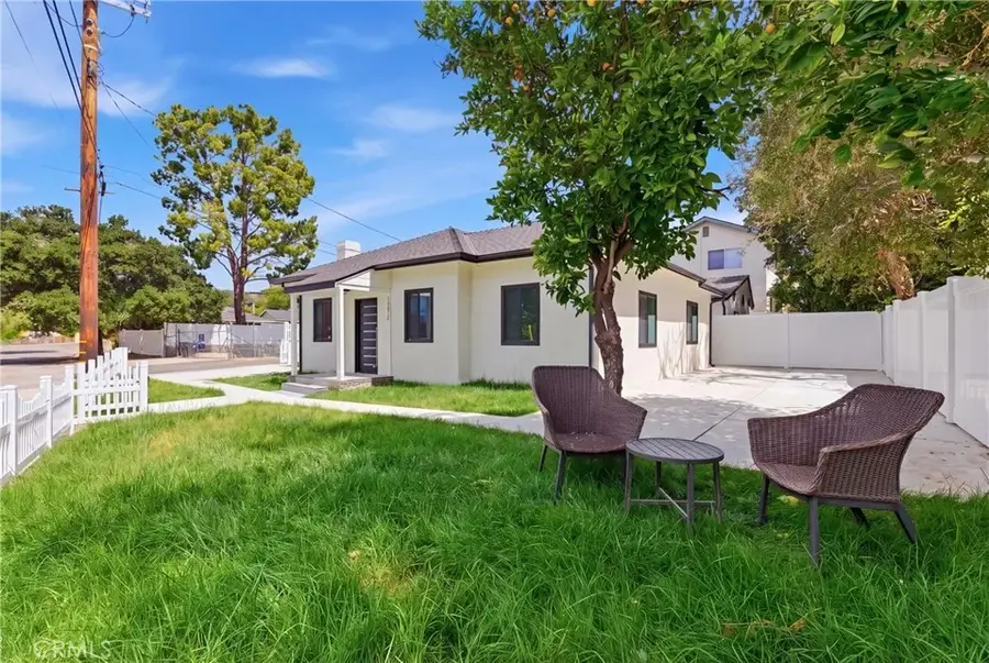 10012 Plainview Avenue, Tujunga, CA 91042 - #3