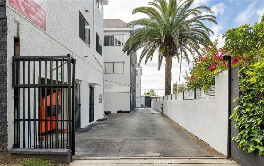 420 W Windsor, Glendale, CA 91204 - #3