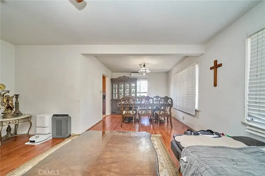 8357 Aura, Northridge, CA 91324 - #3