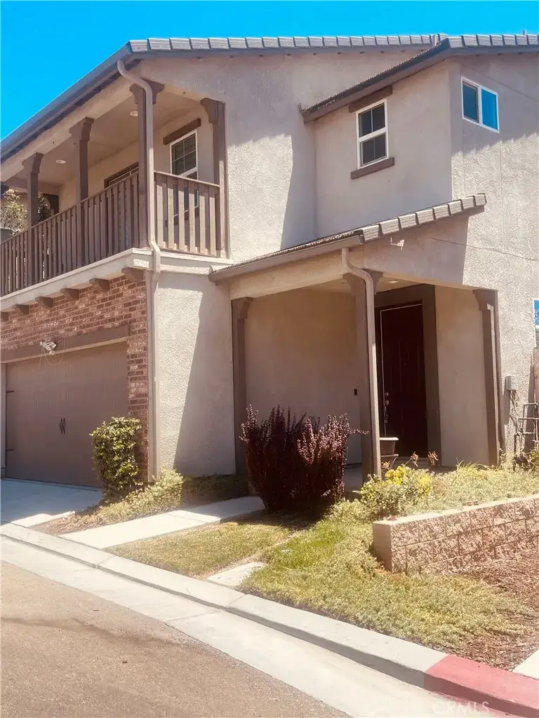 6251 E Overlook, Fresno, CA 93727 - #2