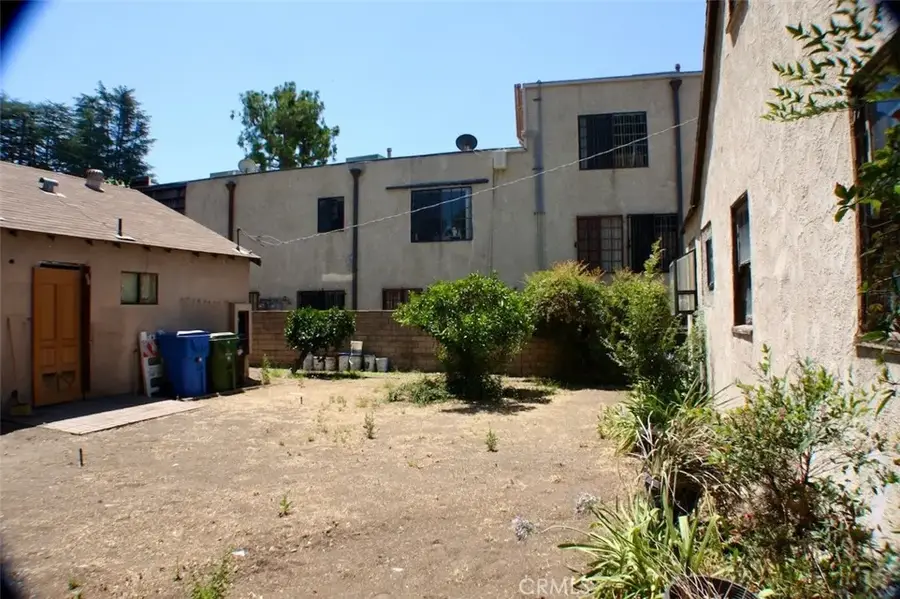 5739 Hazeltine, Van Nuys, CA 91401 - #2