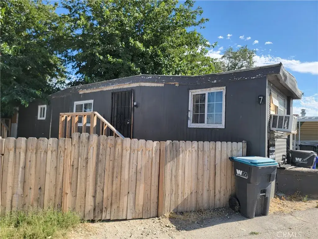 45541 30th St East #7, Lancaster, CA 93535 - #1