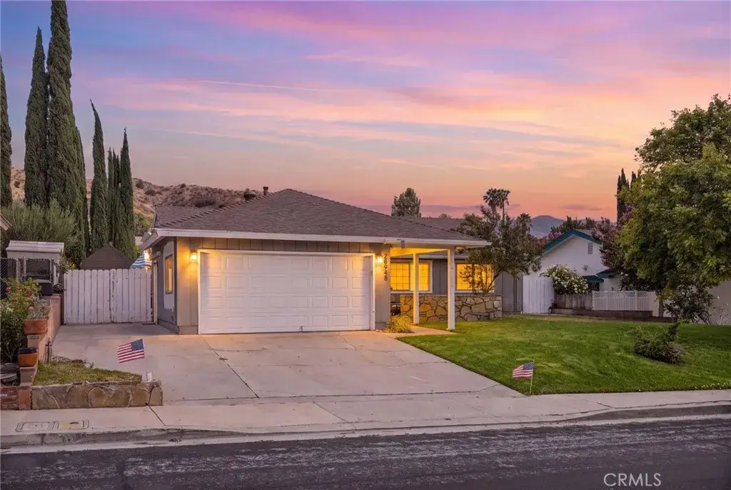 28948 Flowerpark Drive, Canyon Country, CA 91387 - #1