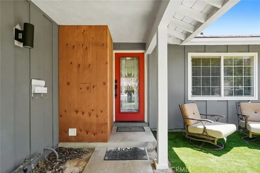28948 Flowerpark Drive, Canyon Country, CA 91387 - #2