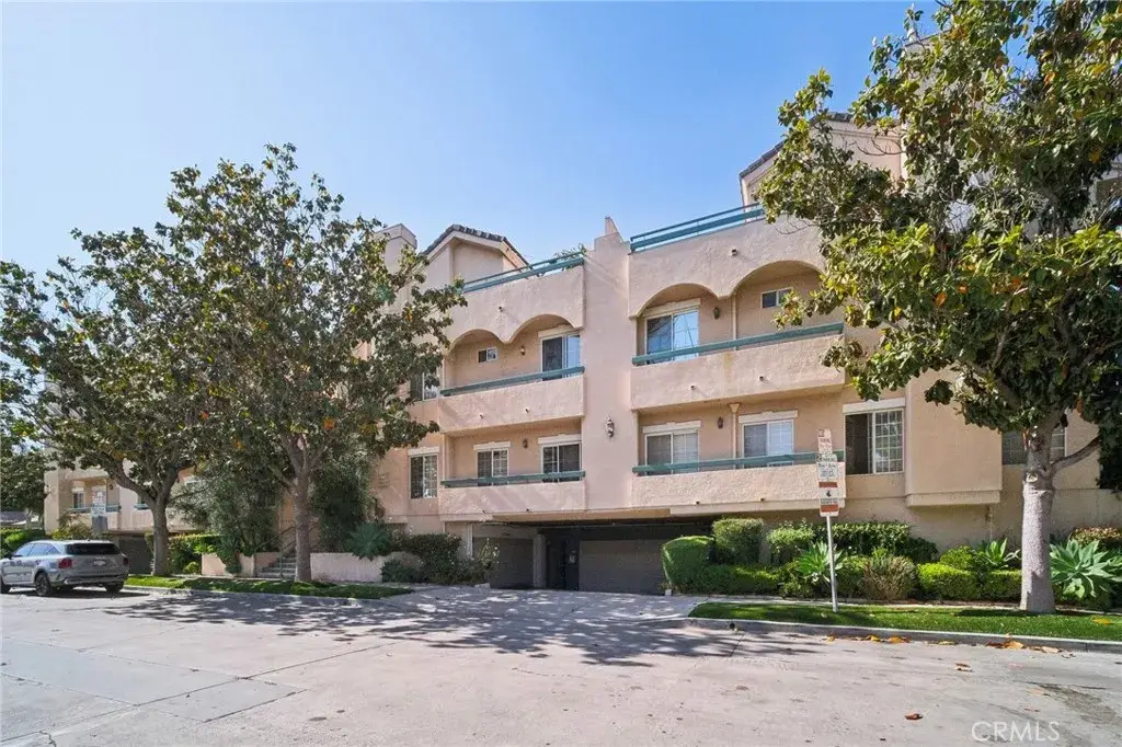 10659 Bloomfield Street, Toluca Lake, CA 91602 - #1