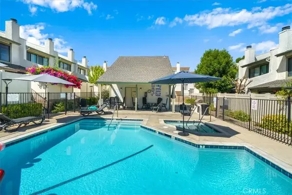 5249 Colodny #8, Agoura Hills, CA 91301