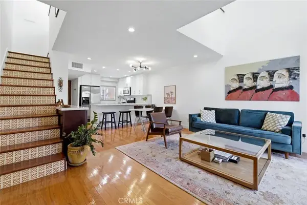 10926 Bluffside #25, Studio City, CA 91604