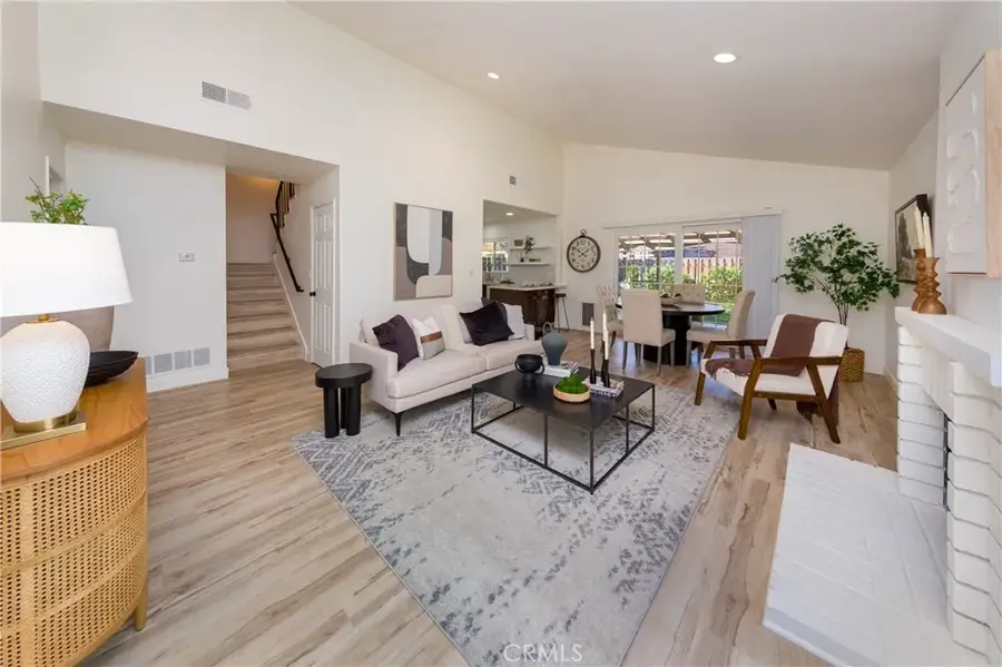 28339 Simsalido Ave, Canyon Country, CA 91387 - #3