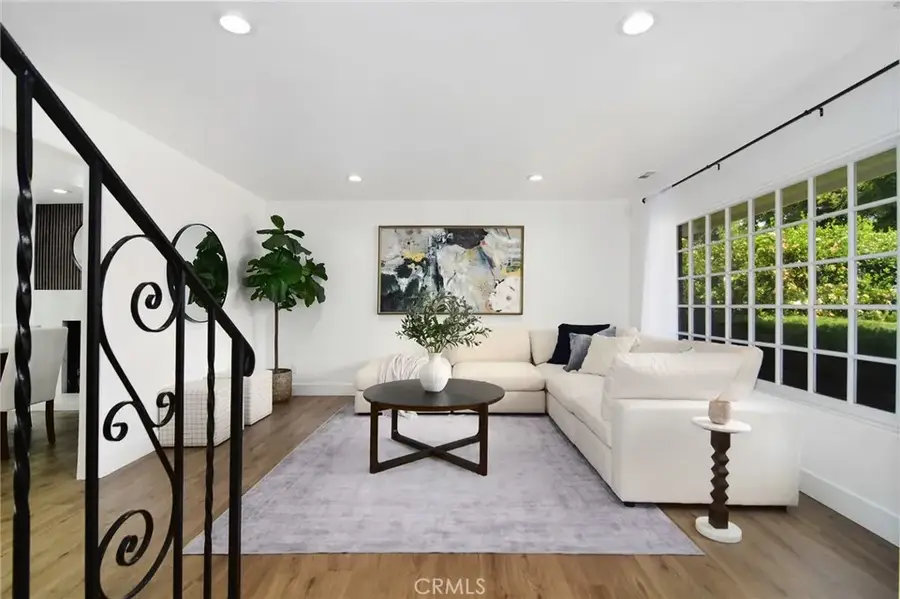 5655 Ramara Avenue, Woodland Hills, CA 91367 - #3