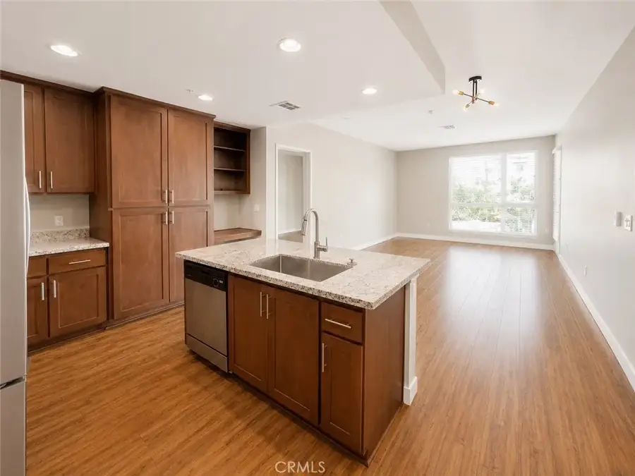 21301 Erwin Street #322, Woodland Hills, CA 91367 - #2