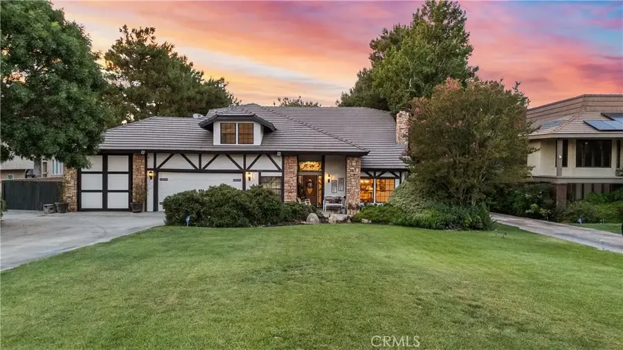 4721 W Avenue M14, Quartz Hill, CA 93536 - #2