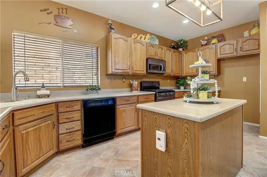 3065 S Buena Vista, Corona, CA 92882 - #2