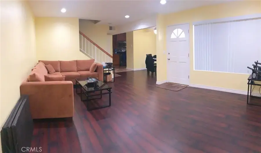 18526 Mayall #I, Northridge, CA 91324 - #2