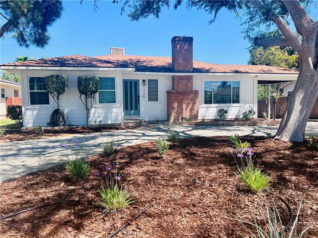 1735 Los Robles Drive, Bakersfield, CA 93306 - #1