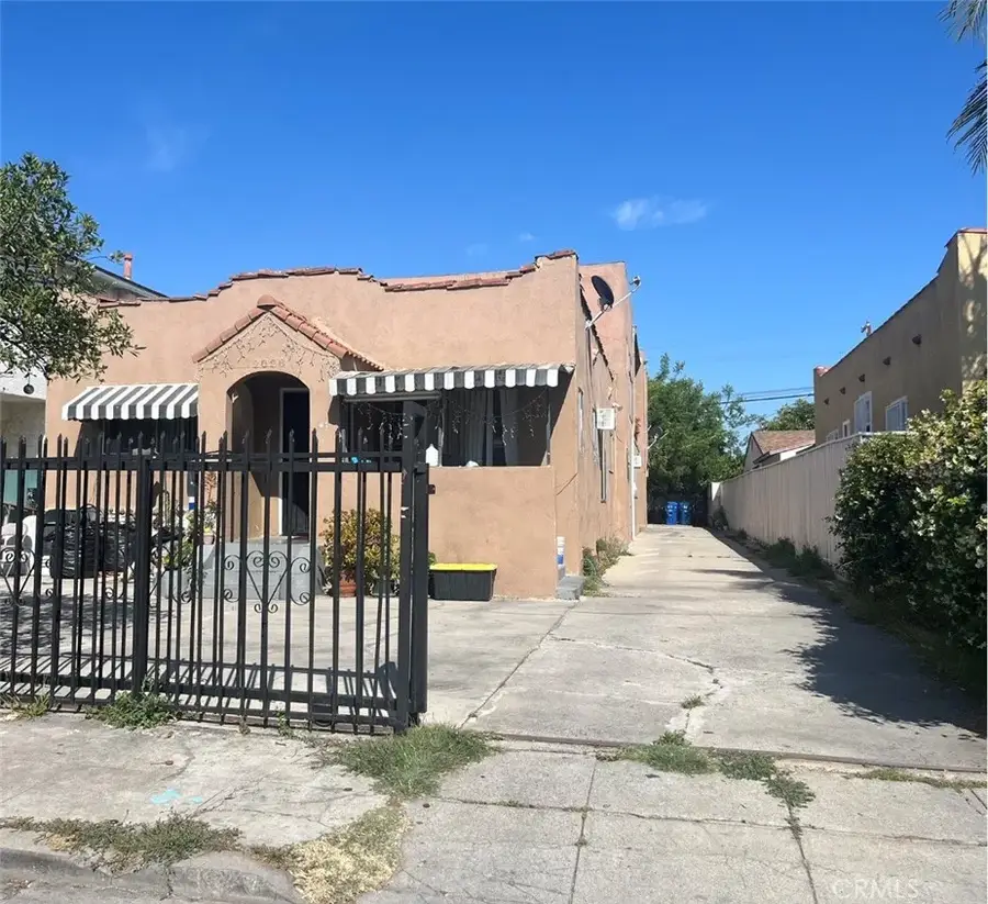 2026 S Ridgeley, Los Angeles, CA 90016 - #2