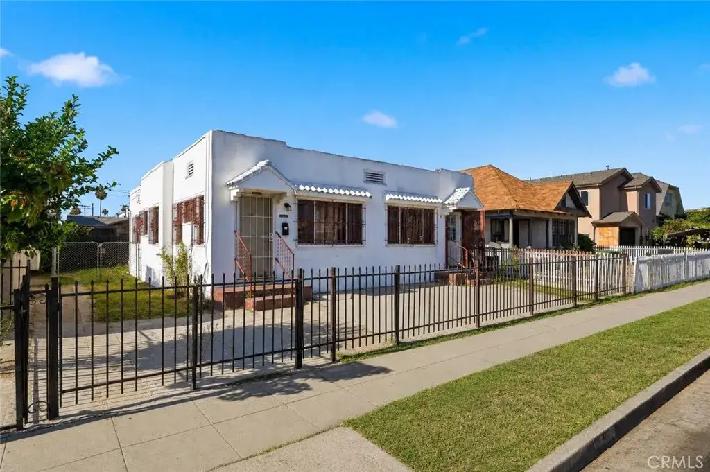 947 W 60th, Los Angeles, CA 90044 - #1