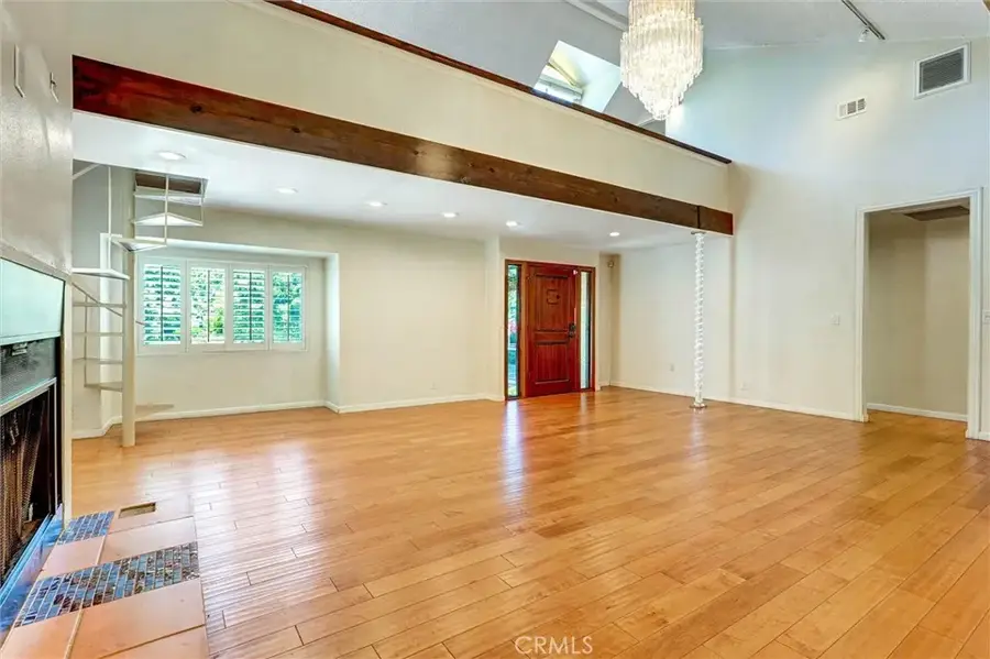 16670 Moorpark, Encino, CA 91436 - #3
