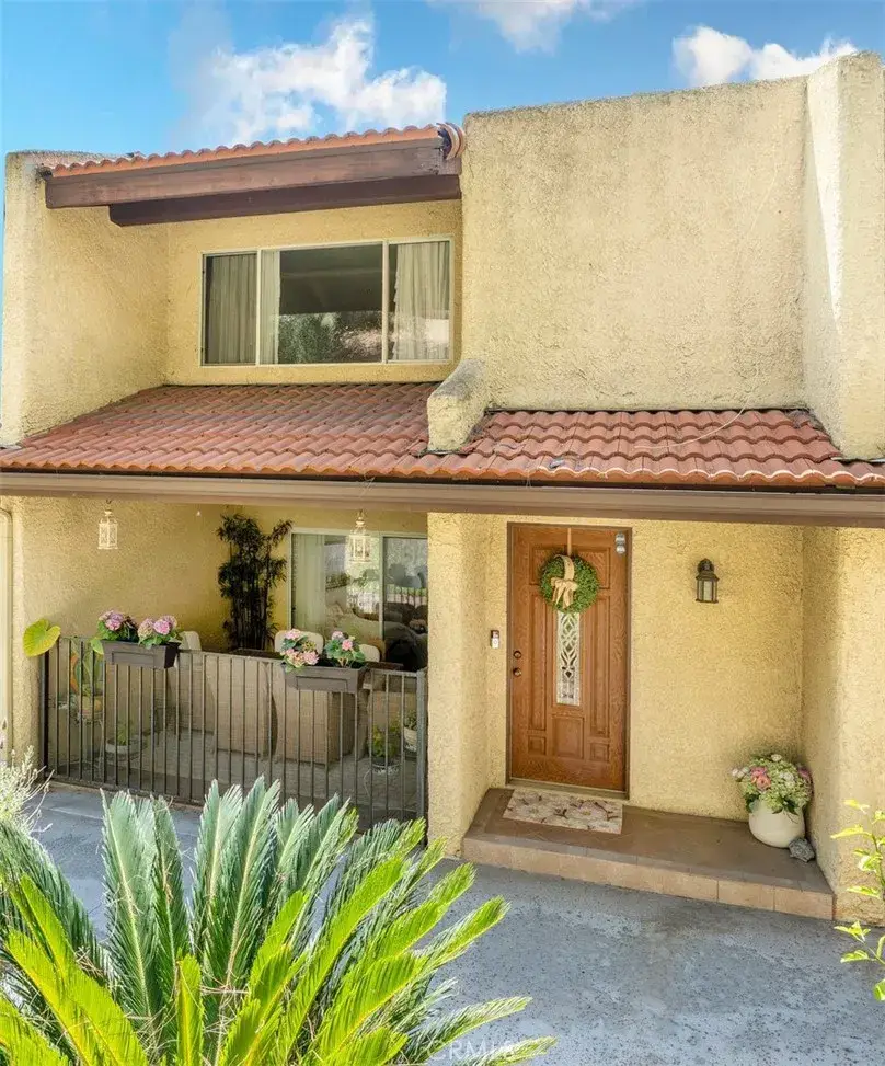 9735 Via Roma, Burbank, CA 91504 - #2