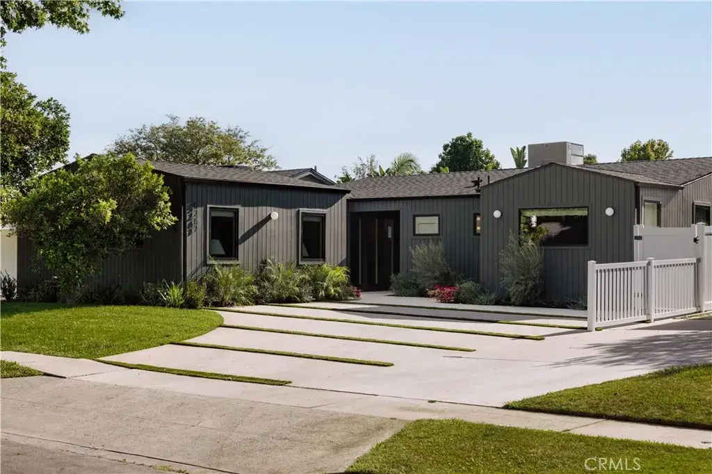 5267 Ventura Canyon Avenue, Sherman Oaks, CA 91401 - #1
