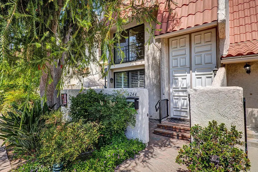 6244 Shoup Avenue, Woodland Hills, CA 91367 - #1