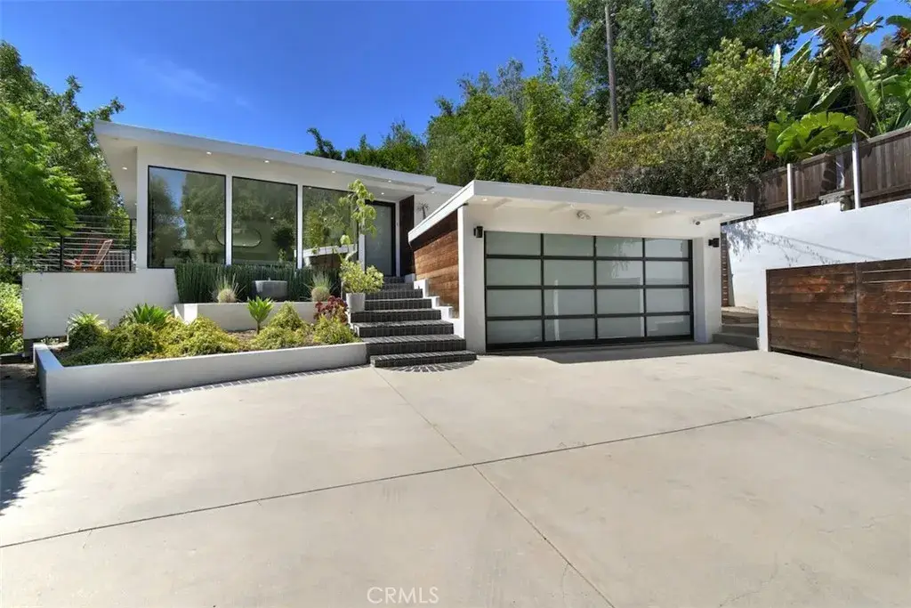 3901 Ventura Canyon Avenue, Sherman Oaks, CA 91423 - #1