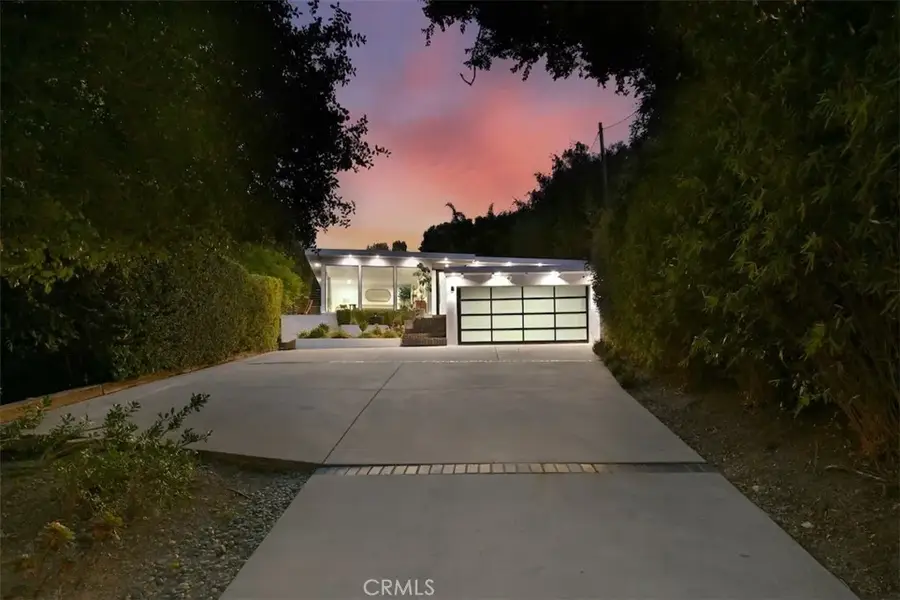 3901 Ventura Canyon Avenue, Sherman Oaks, CA 91423 - #3