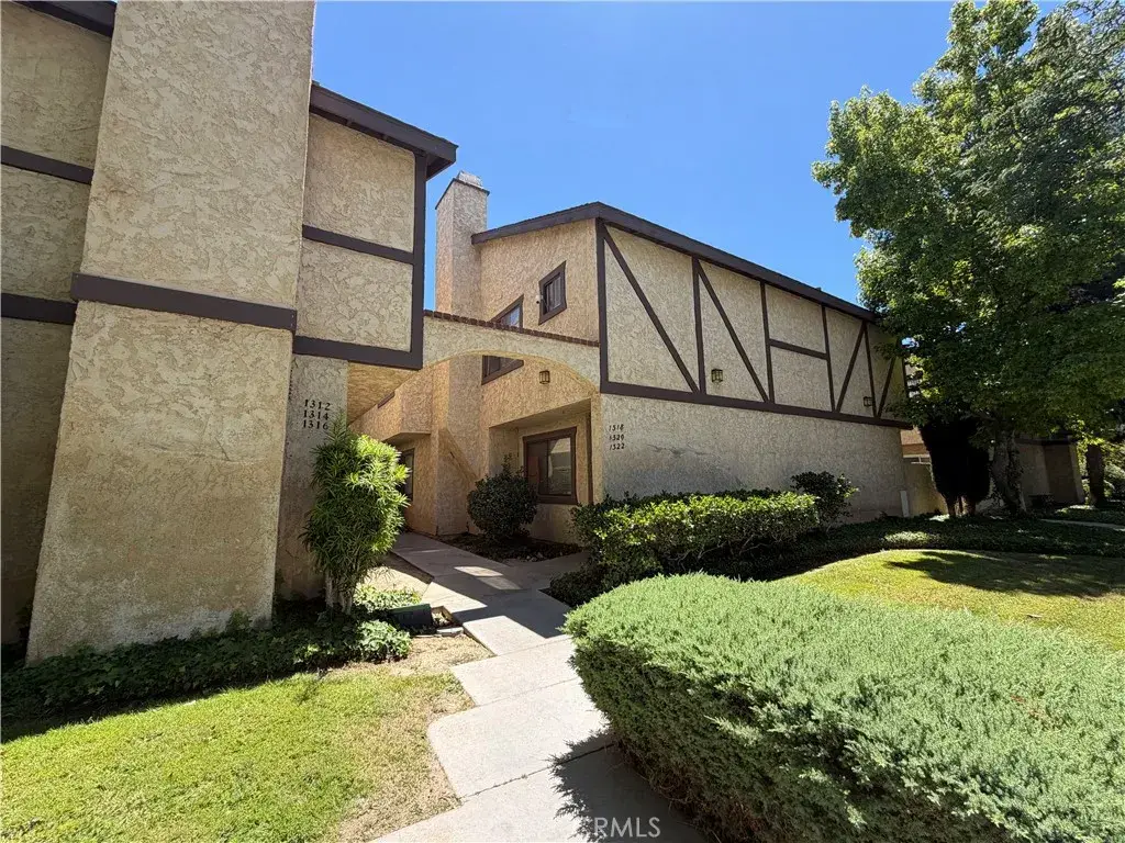 1322 W Avenue J4, Lancaster, CA 93534 - #1