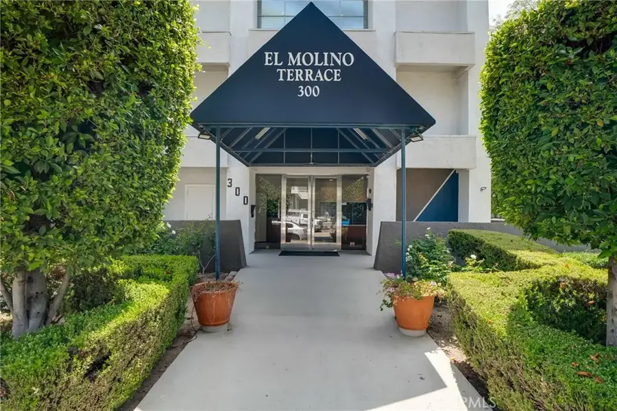 300 N El Molino #215, Pasadena, CA 91101 - #2