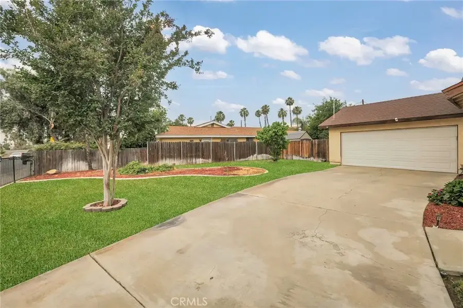 7863 Railroad Avenue, Riverside, CA 92504 - #2