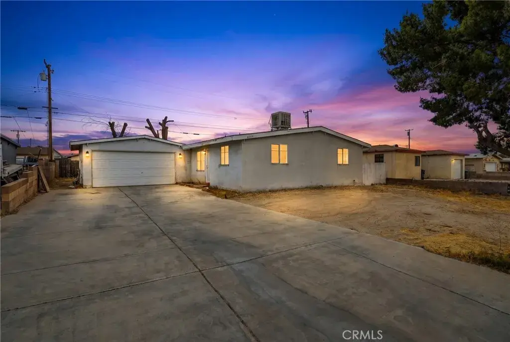 44251 Carolside Avenue, Lancaster, CA 93535 - #1