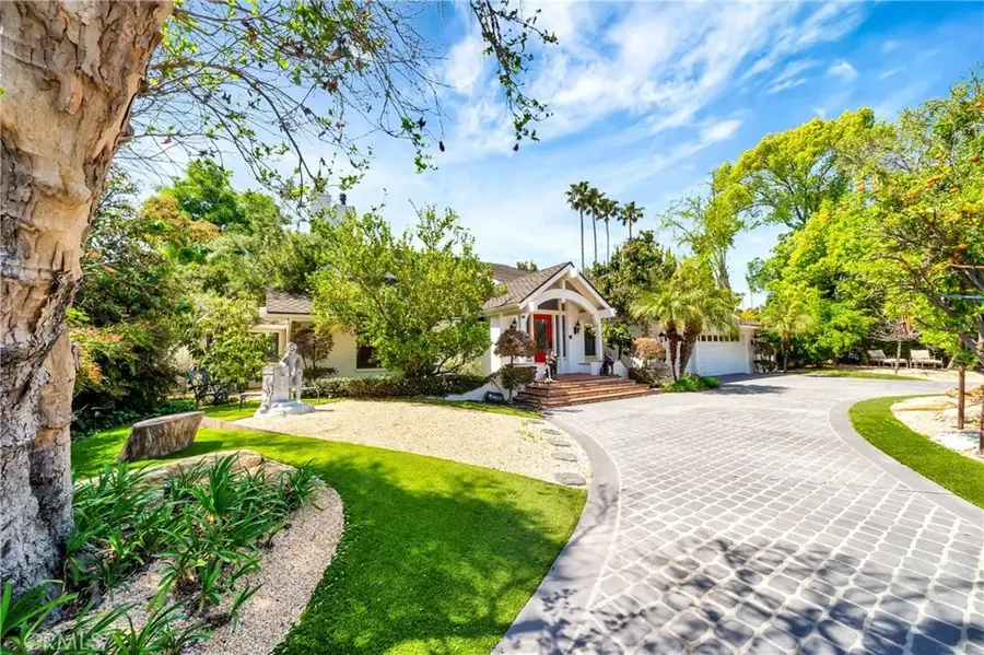 5441 Calvin Avenue, Tarzana, CA 91356 - #2
