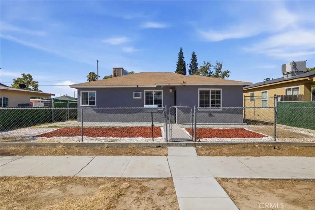 1115 19 St, Bakersfield, CA 93305 - #1
