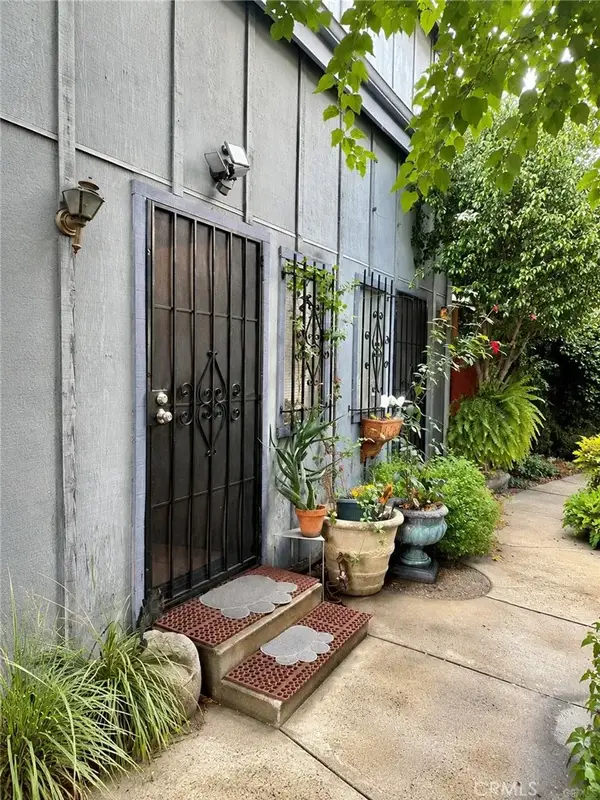 9346 Van Nuys Boulevard #4, Panorama City, CA 91402