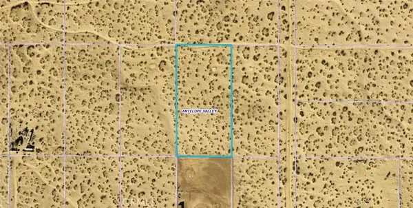 20910 E Avenue Q, Palmdale, CA 93591
