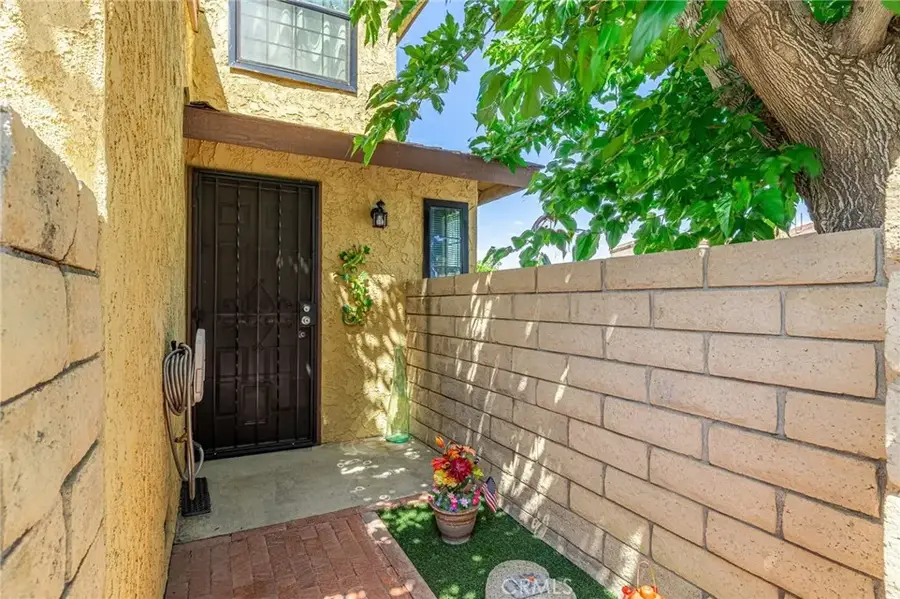 1543 W Avenue L #1, Lancaster, CA 93534 - #2