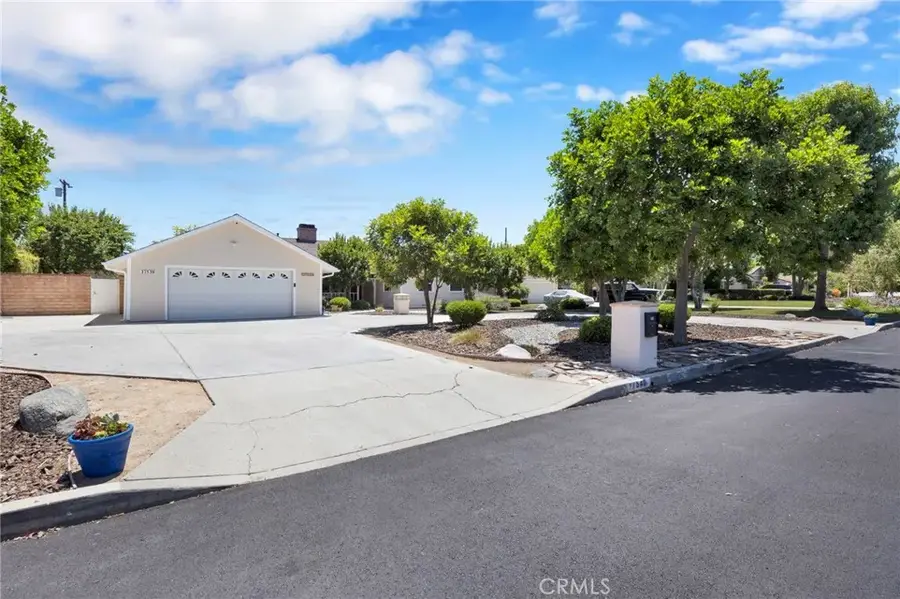 17540 Sunburst Street, Northridge, CA 91325 - #3