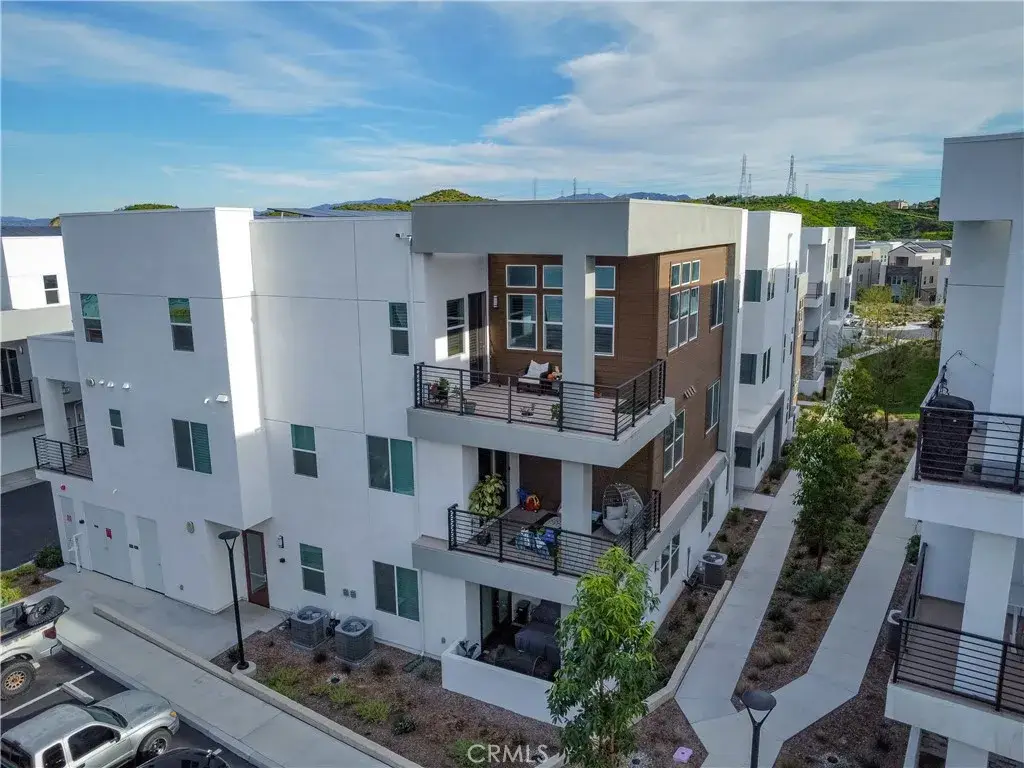 27227 Diamond Peak Lane #302, Valencia, CA 91381 - #1