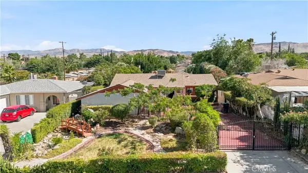 1350 E Avenue R3, Palmdale, CA 93550