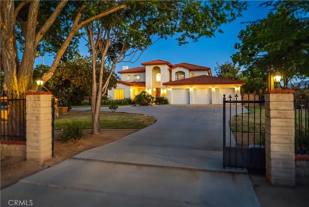 2020 W Avenue North, Palmdale, CA 93551 - #1