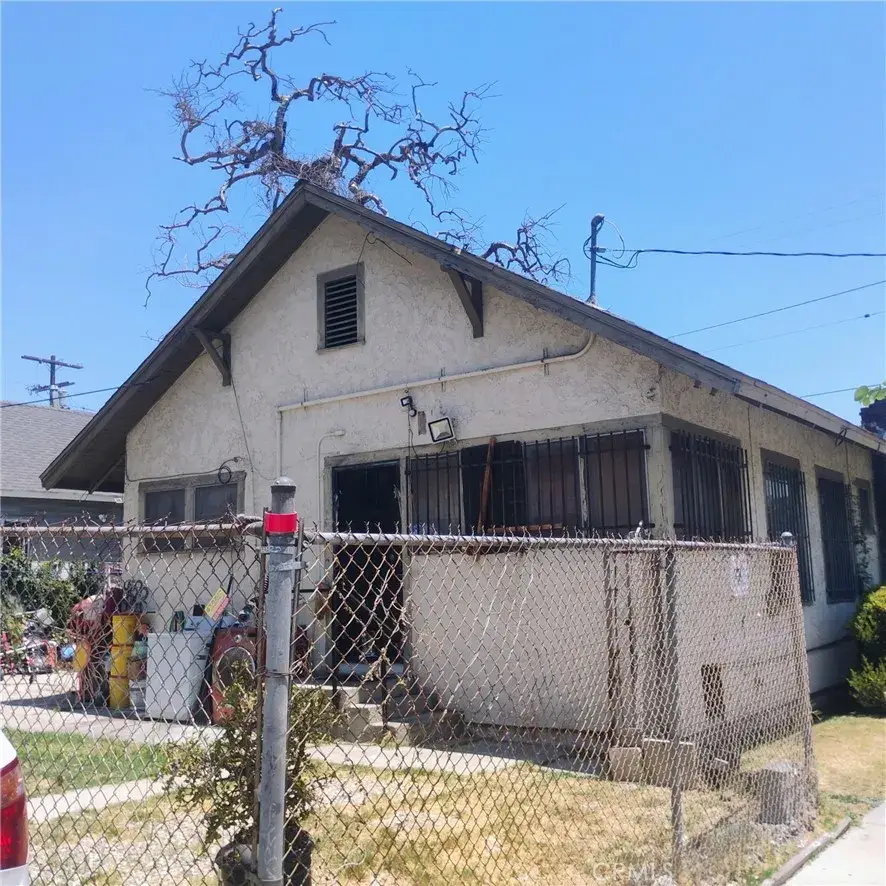 3525 Raymond, Los Angeles, CA 90007 - #3