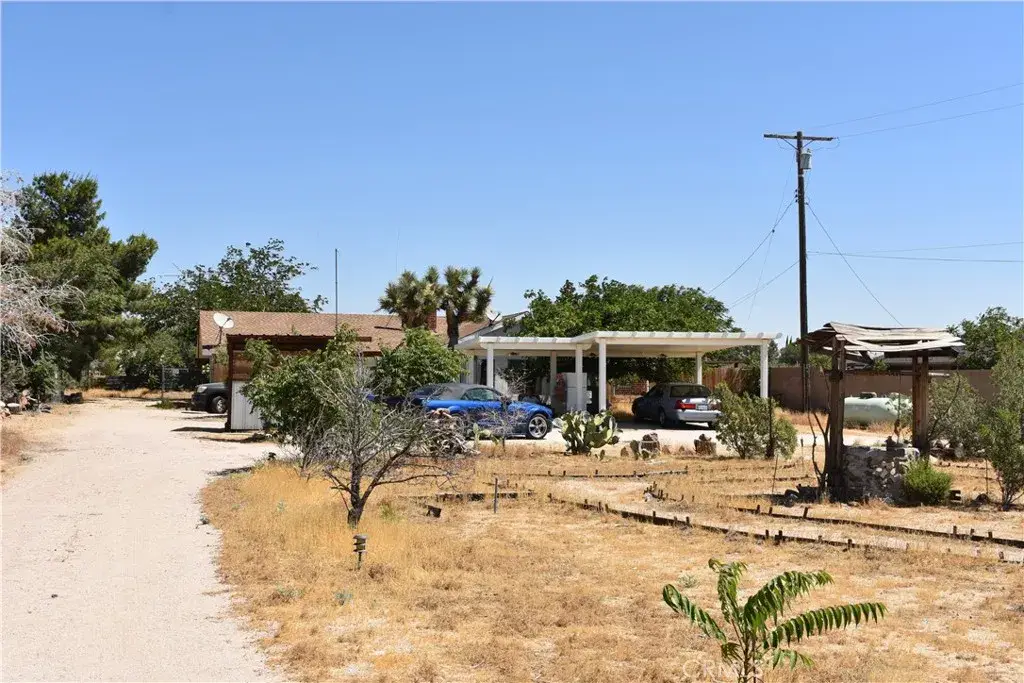 6293 Backus Road, Mojave, CA 93501 - #1