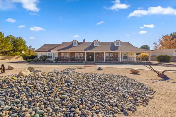 43710 Ryckebosch Lane, Lancaster, CA 93535