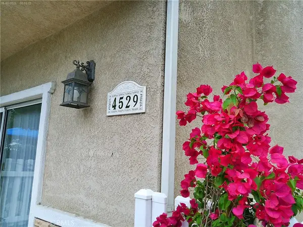 4529 Colfax, Los Angeles, CA 91602