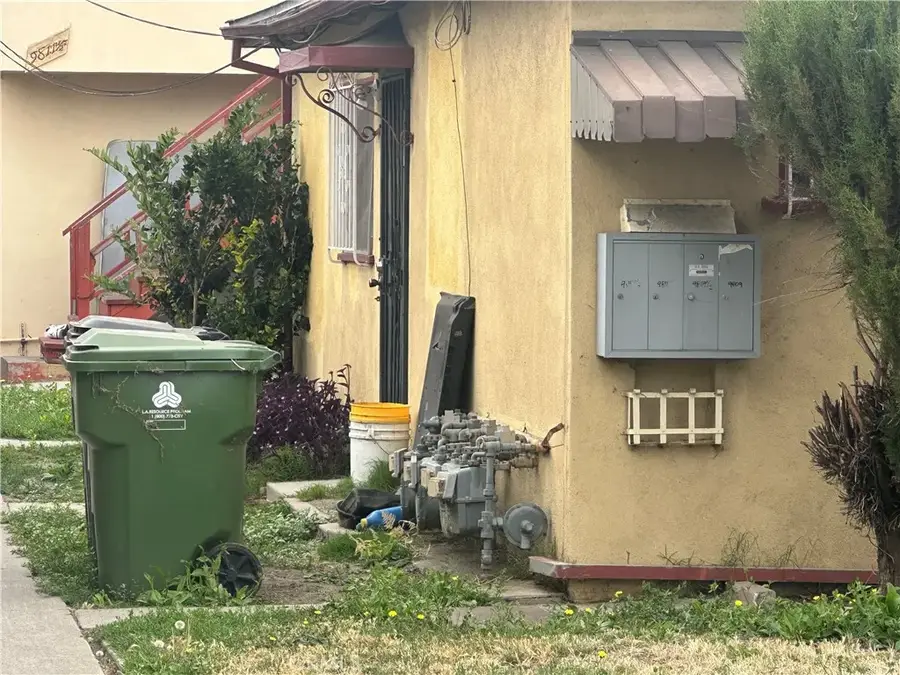9809 Avalon, Los Angeles, CA 90003 - #2