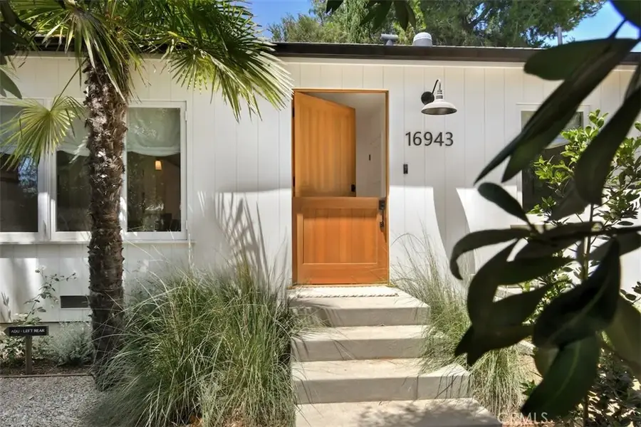 16943 Hartland, Lake Balboa, CA 91406 - #3