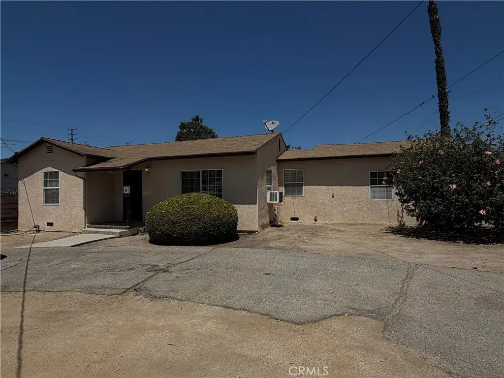 11811 Peoria Street, Sun Valley, CA 91352 - #1