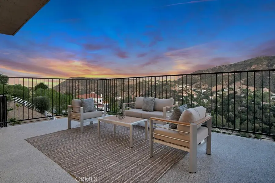 30 Stagecoach Road, West Hills, CA 91307 - #3